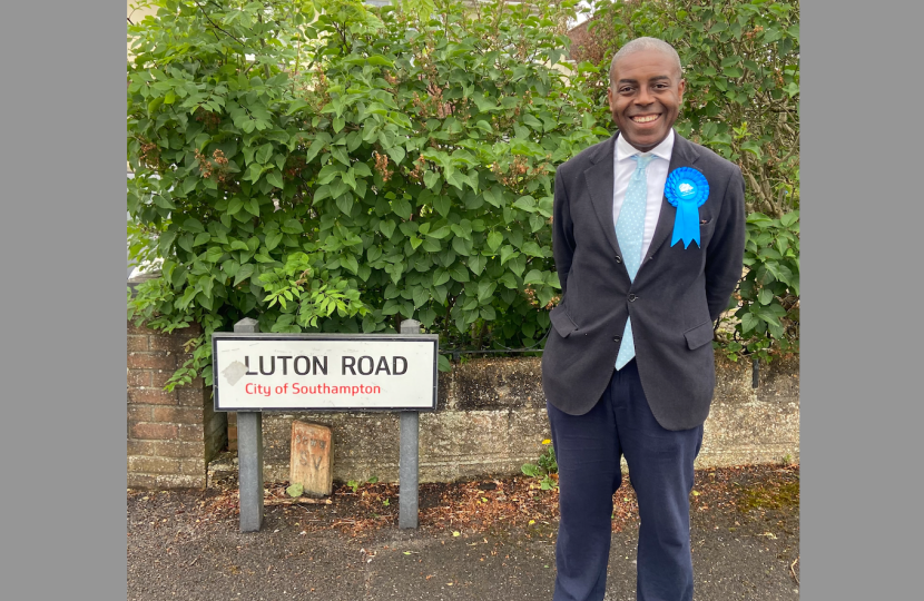 Sidney Yankson listening to residents in Sholing about tackling crime