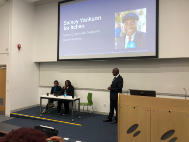 Sidney Yankson listening to students at the University of Southampton