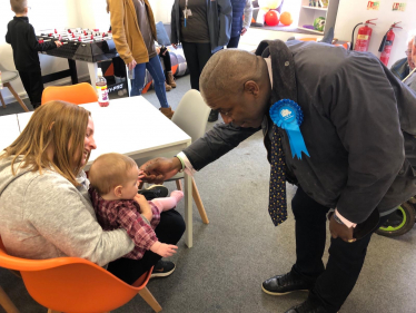 Sidney Yankson meeting residents at the Oasis Hub East - Southampton - for the opening by the Lord Mayor of Southampton