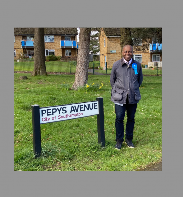 Sidney Yankson listening to residents in the poets.